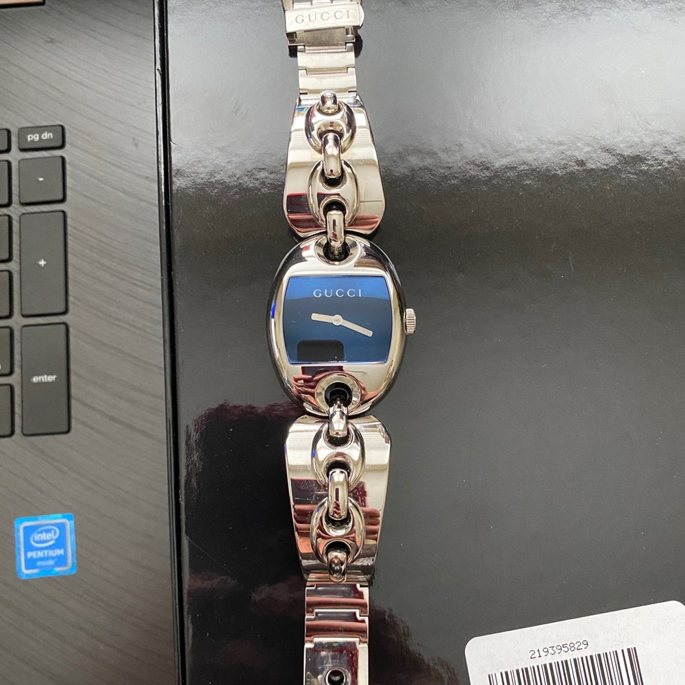 Gucci bracelet watch - Picture 6 of 11